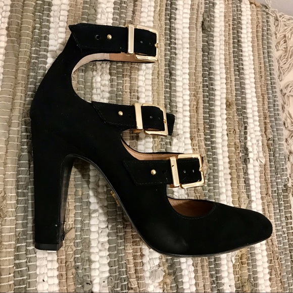 Vince Camuto ‘Gillee’ black suede and yellow metal Salome pumps. Size 6.5 M. EUC - Picture 13 of 13